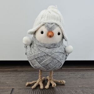Rare & Retired Spritz Target Featherly Friends 2013 Bird with Knit & Pompom Hat
